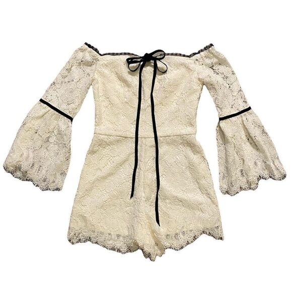 ALEXIS Layla Off The Shoulder Velvet Accent Lace Bell Sleeve Romper Size Small - Picture 1 of 5